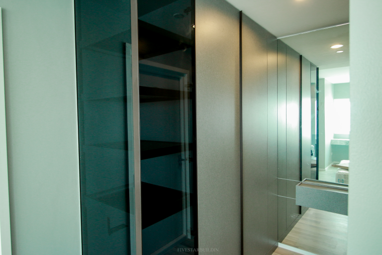 บิ้วอิน คอนโด Thekey Sathorn Charoenraj